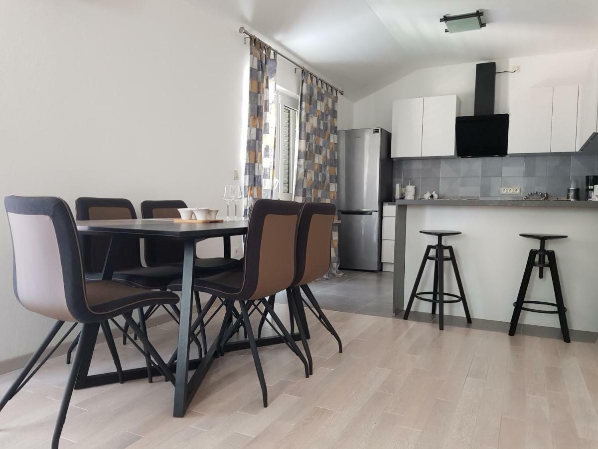 Krizanac Apartment *